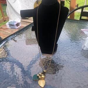 Ann Taylor EUC Vintage Women's Gold Tone Multi Pendant Statement Necklace